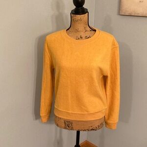 No Boundaries Golden Yellow Sweatshirt Women Size Small